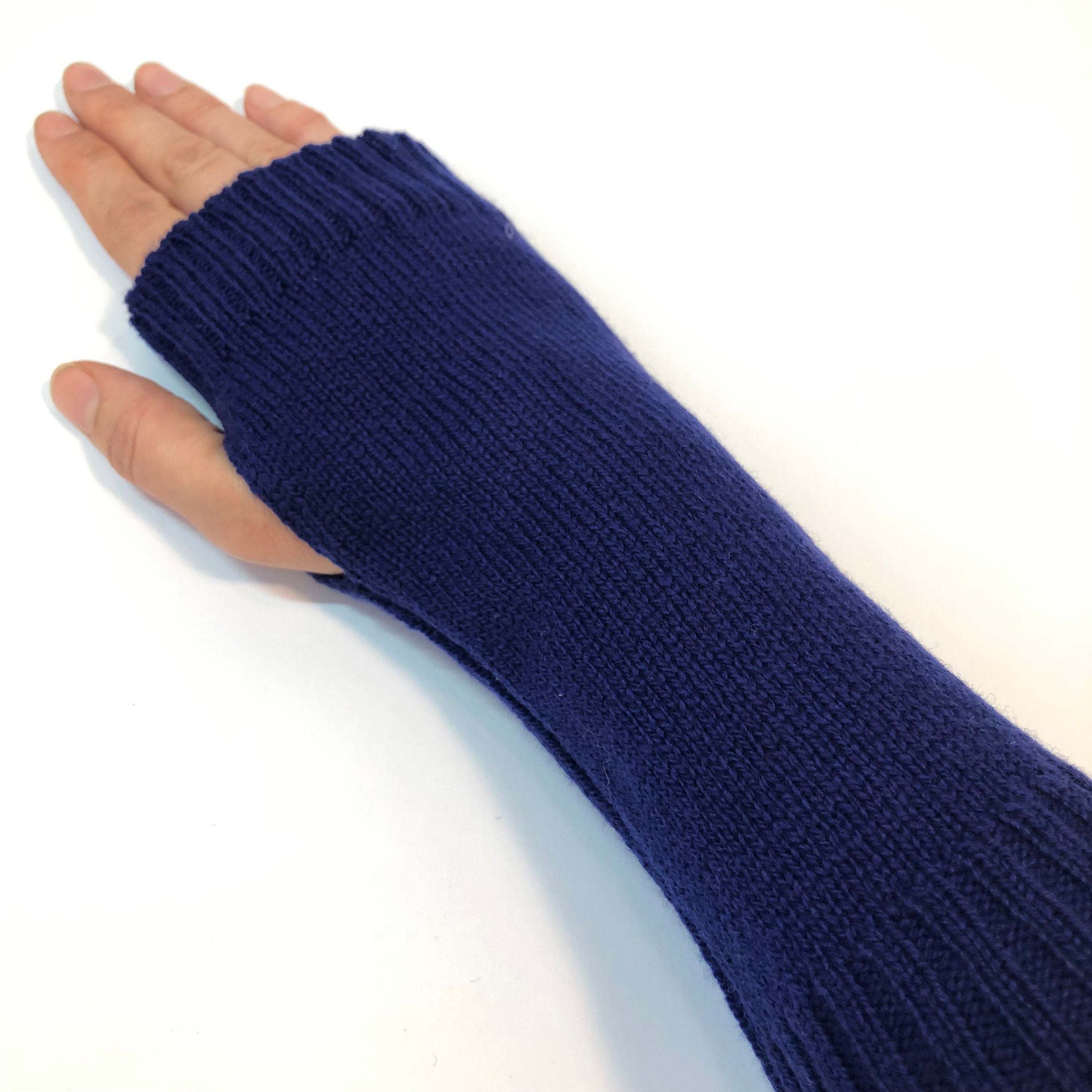 Navy Blue Womens Wristwarmers / Fingerless Gloves / Knitted in Lambswool