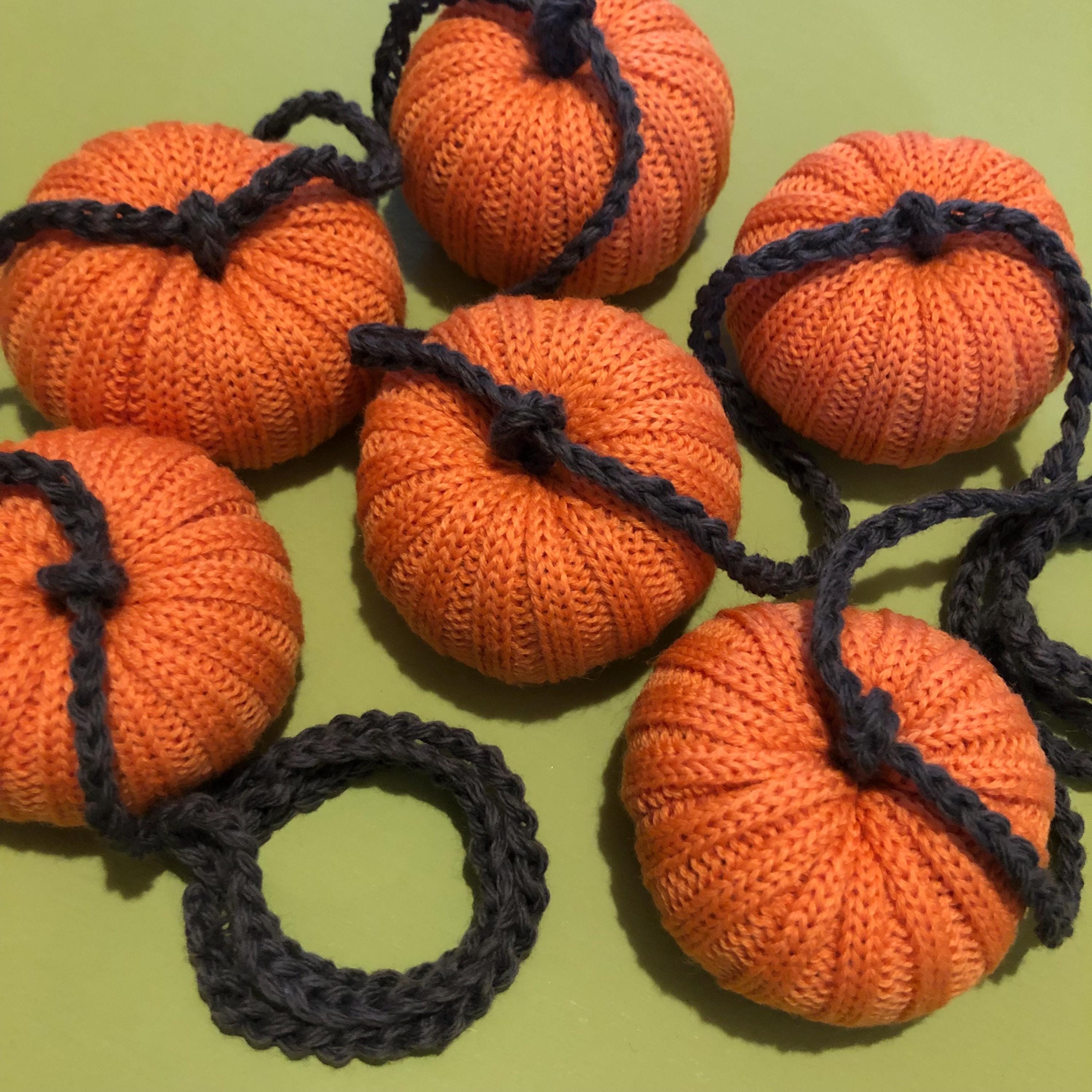 Pumpkin Garland Knitted Wall Decor