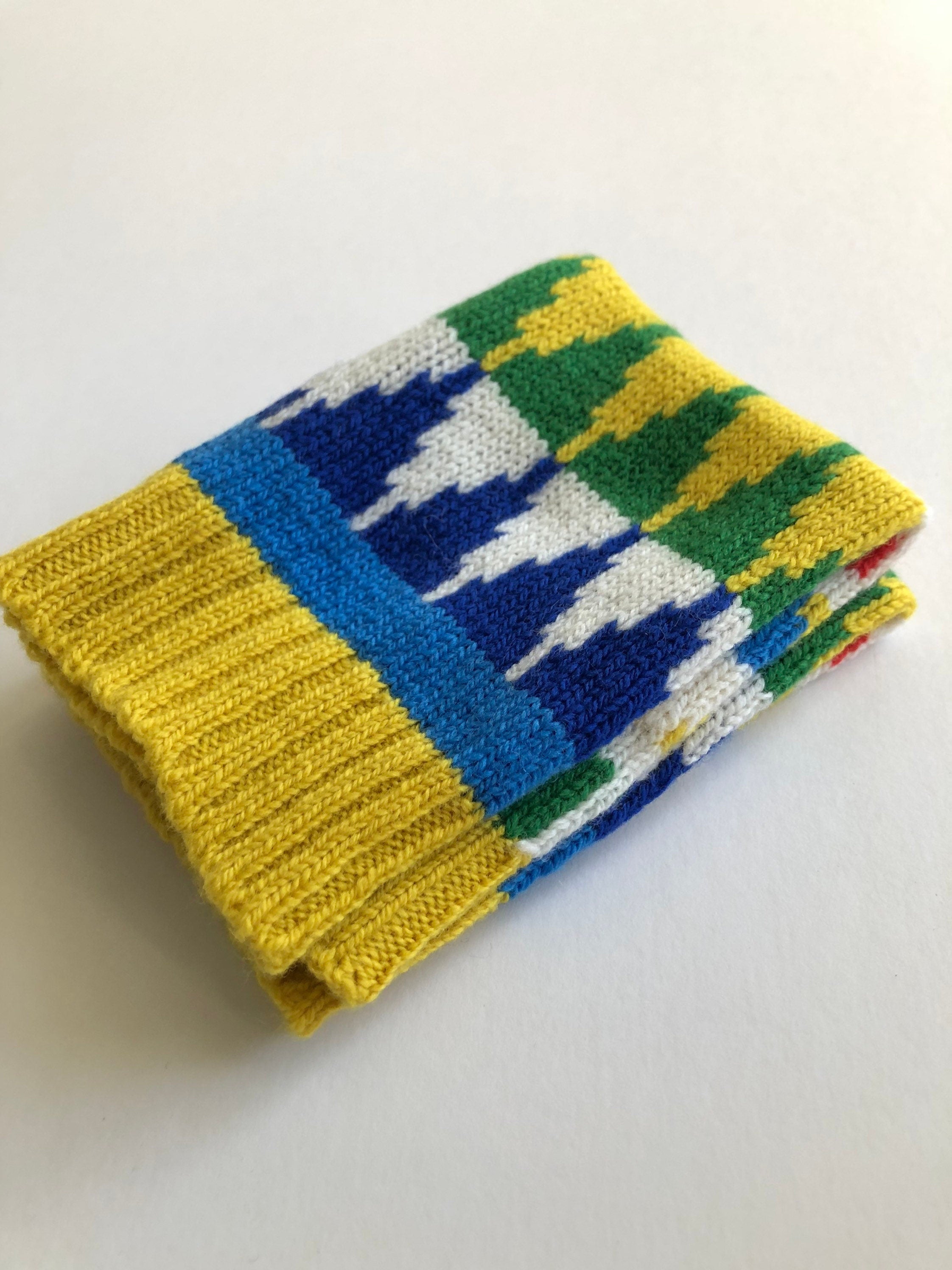Wrist Warmers / Fingerless gloves - Adult Size / Knitted Lambswool Fairisle Nordic Mittens