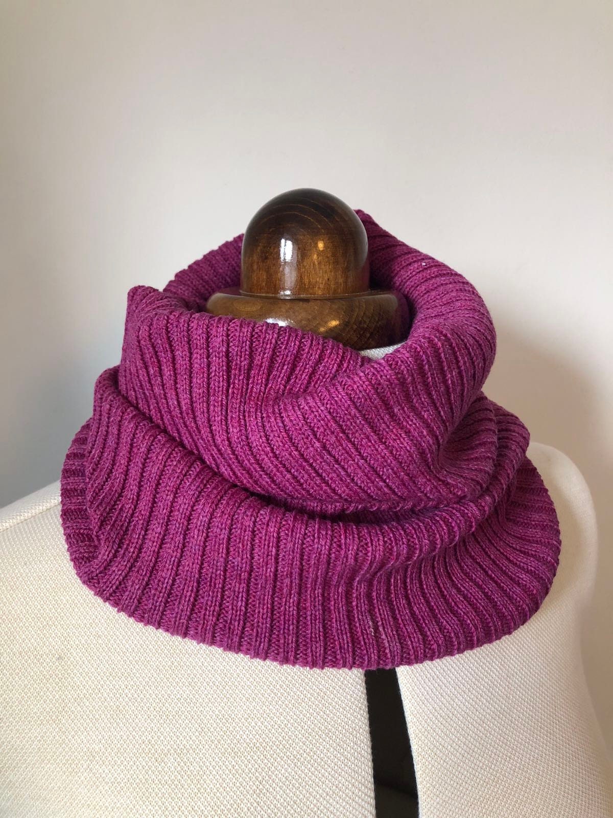 Loganberry Pink Snood / Ribbed Lambswool Knitted Neck Warmer / Unisex Design