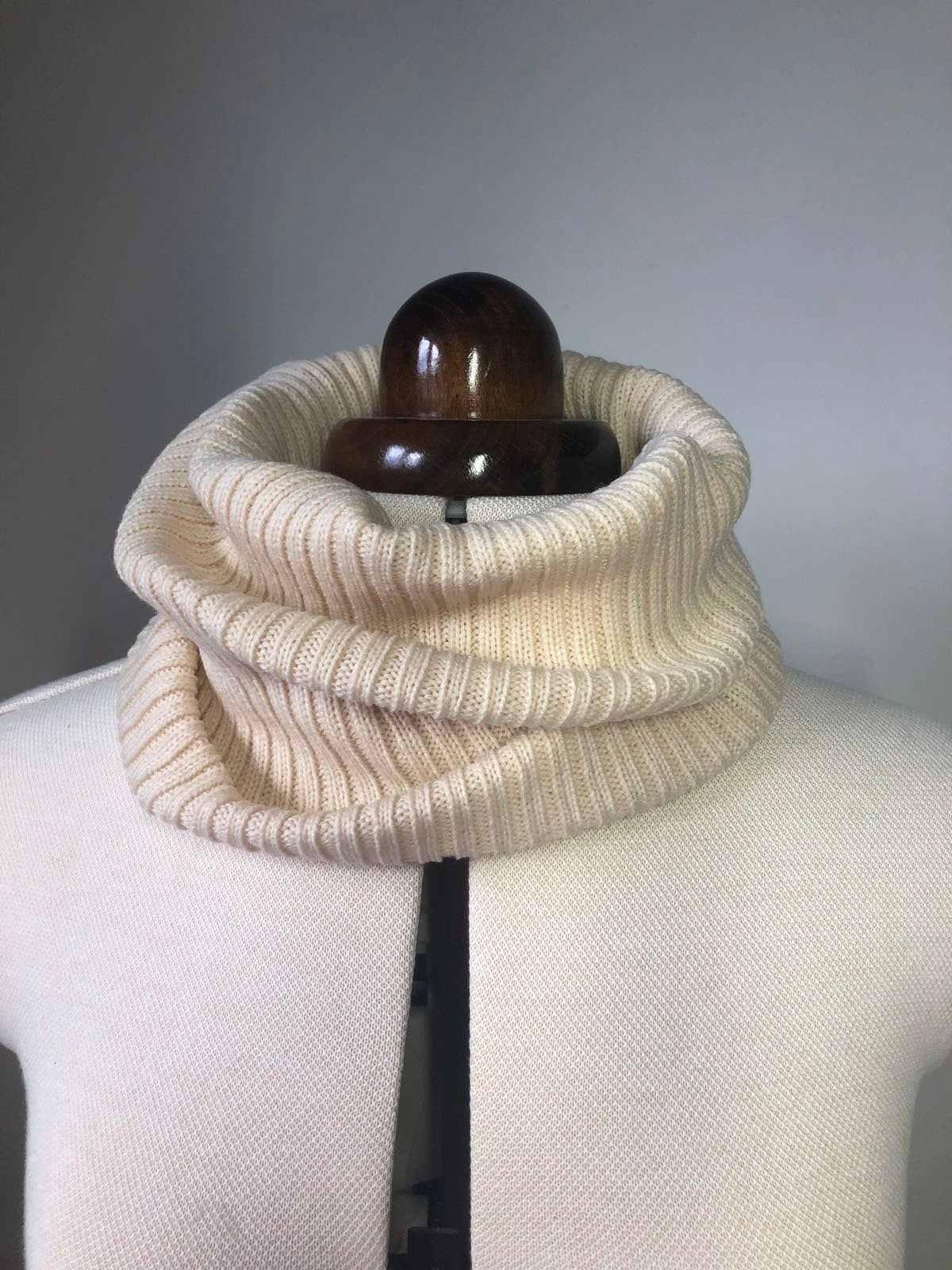 Cream Snood, cosy Lambswool Neck Warmer