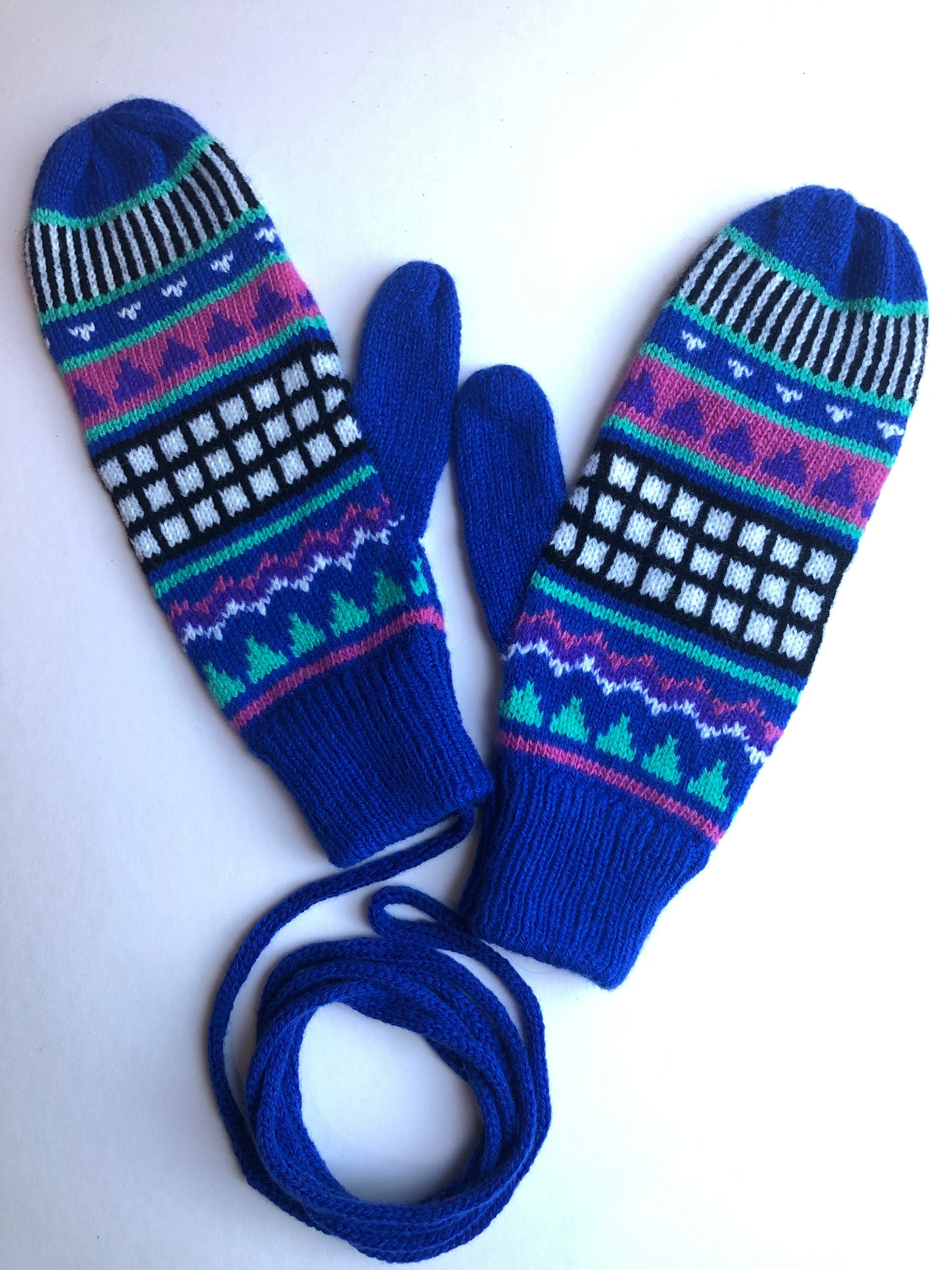 Retro Geometric Lambswool Mittens