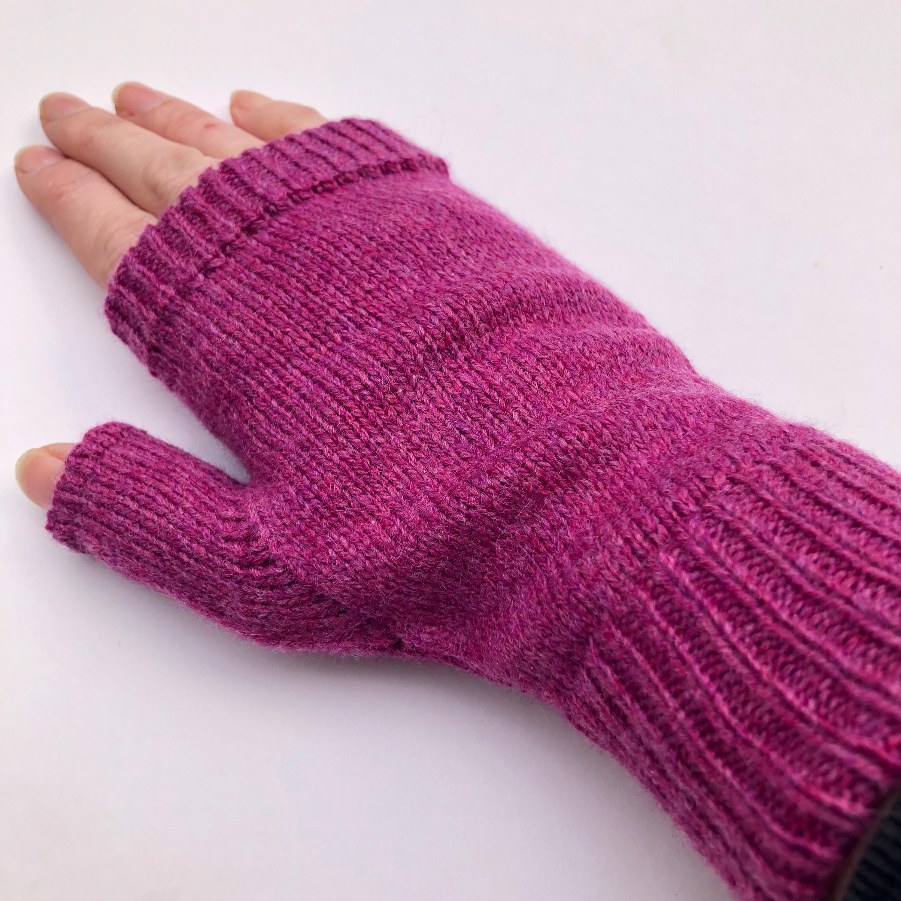 Pink Fingerless Gloves Knitted in Soft Lambswool