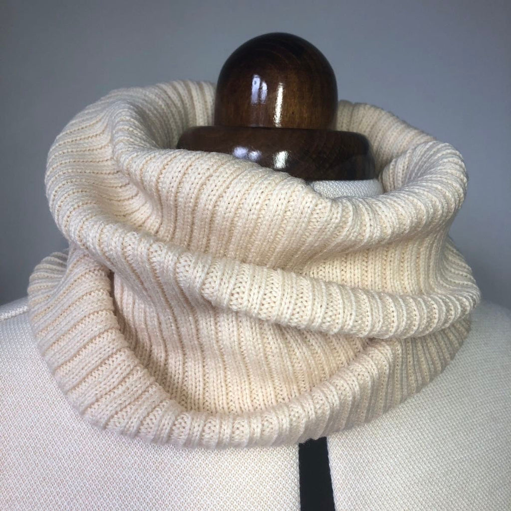 Cream Snood, cosy Lambswool Neck Warmer