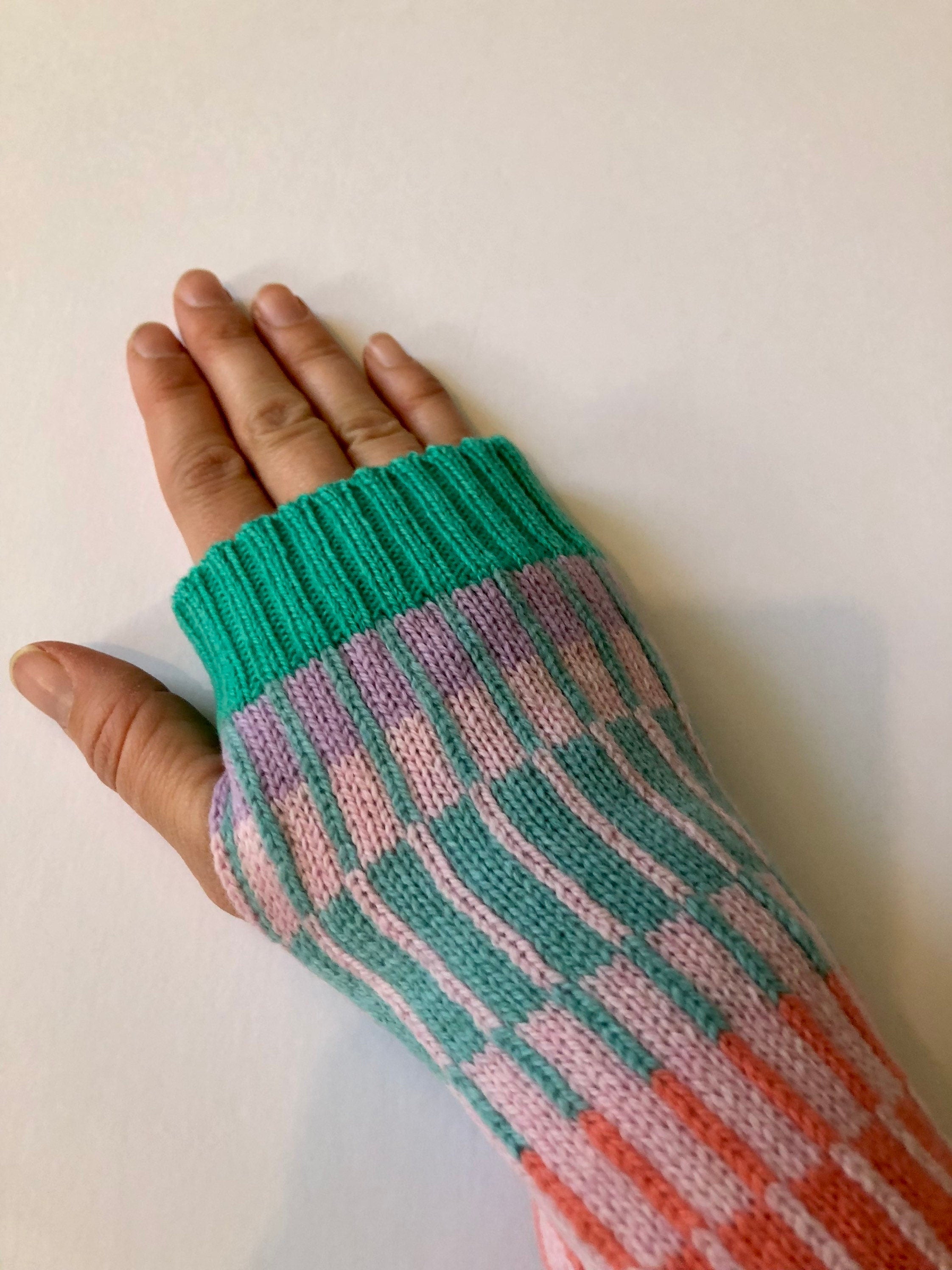 Knitted Wrist Warmers / Fingerless Gloves / Fairisle Lambswool Mittens