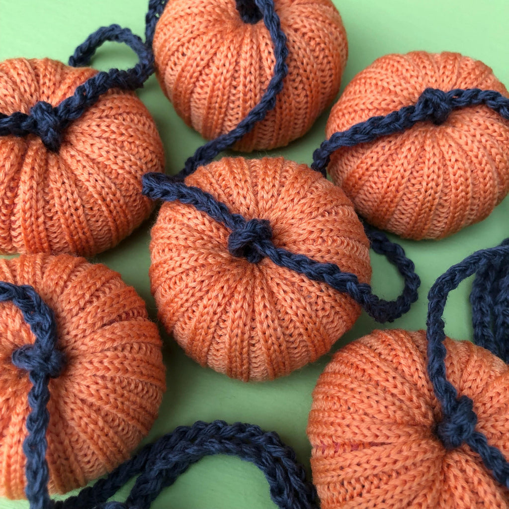 Pumpkin Garland Knitted Wall Decor