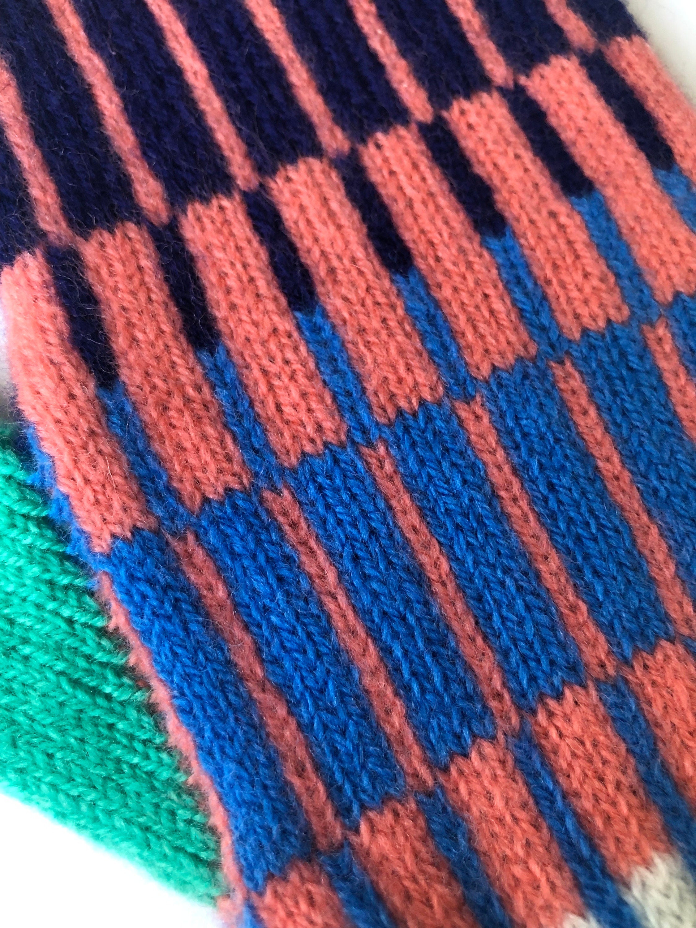 Mittens on a string for Women - Colourful Fairisle Nordic Lambswool Gloves with String or Loose.