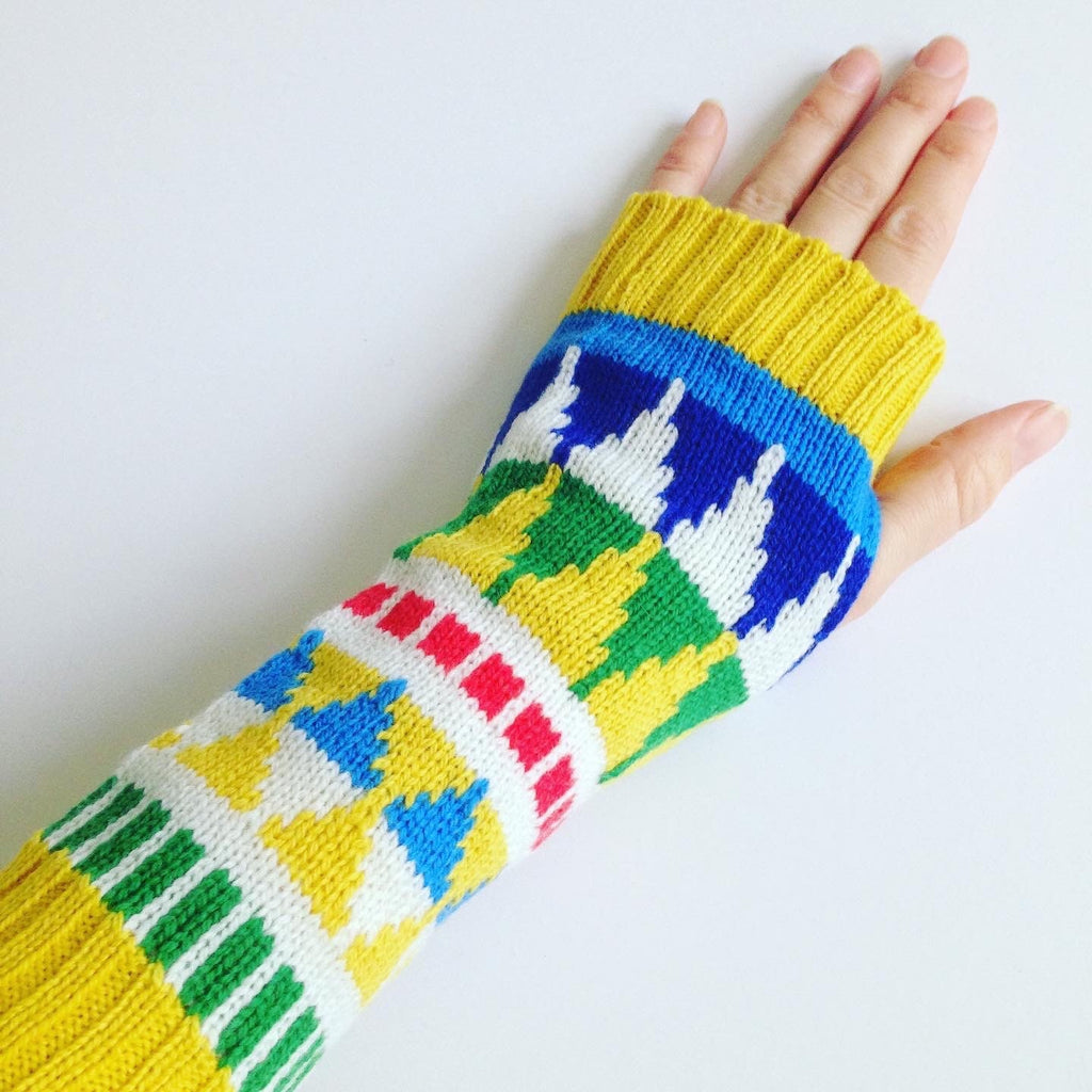 Handmade Fairisle Lambswool Scarf: Colorful Geometric Knit