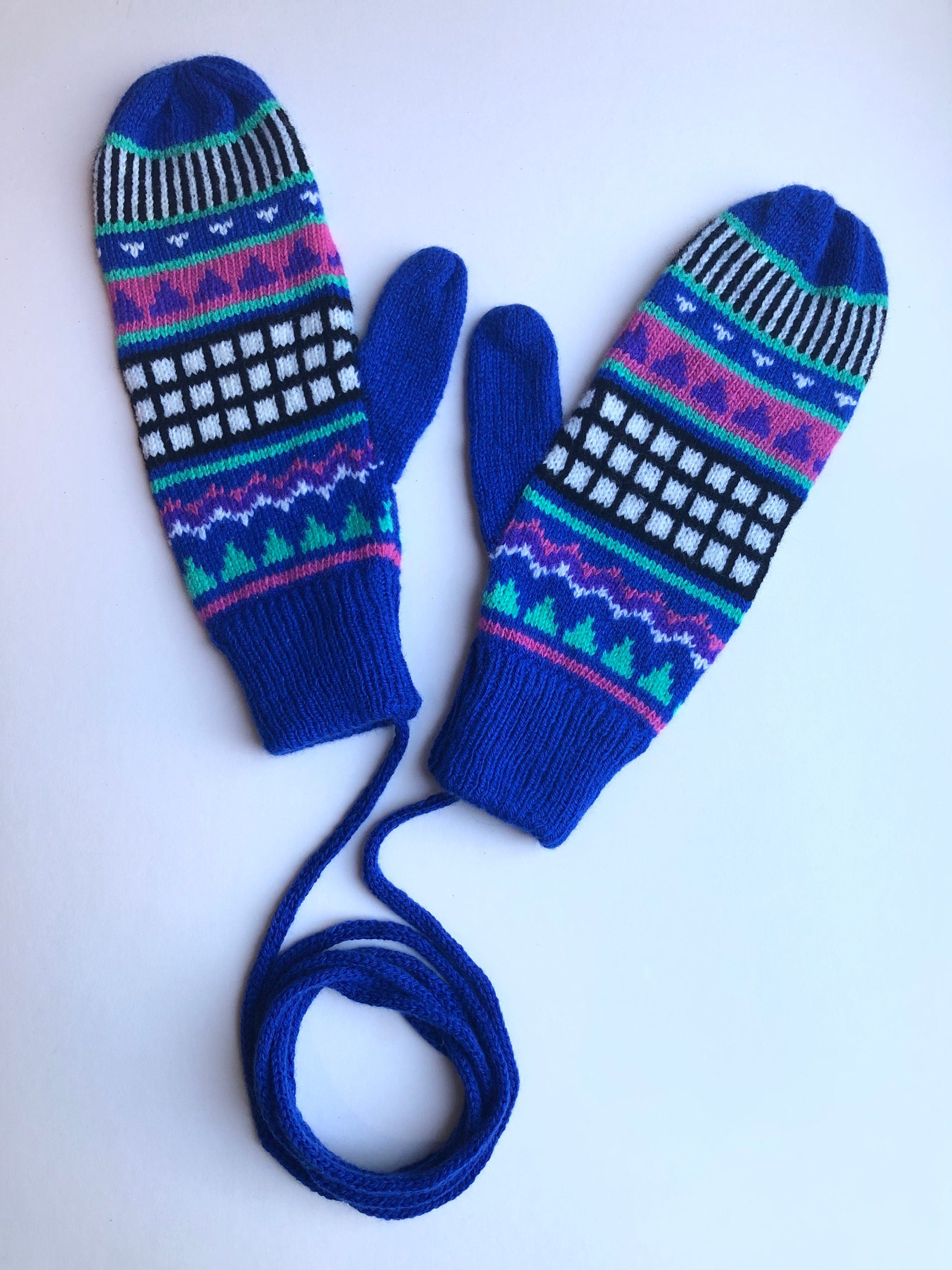 Retro Geometric Lambswool Mittens