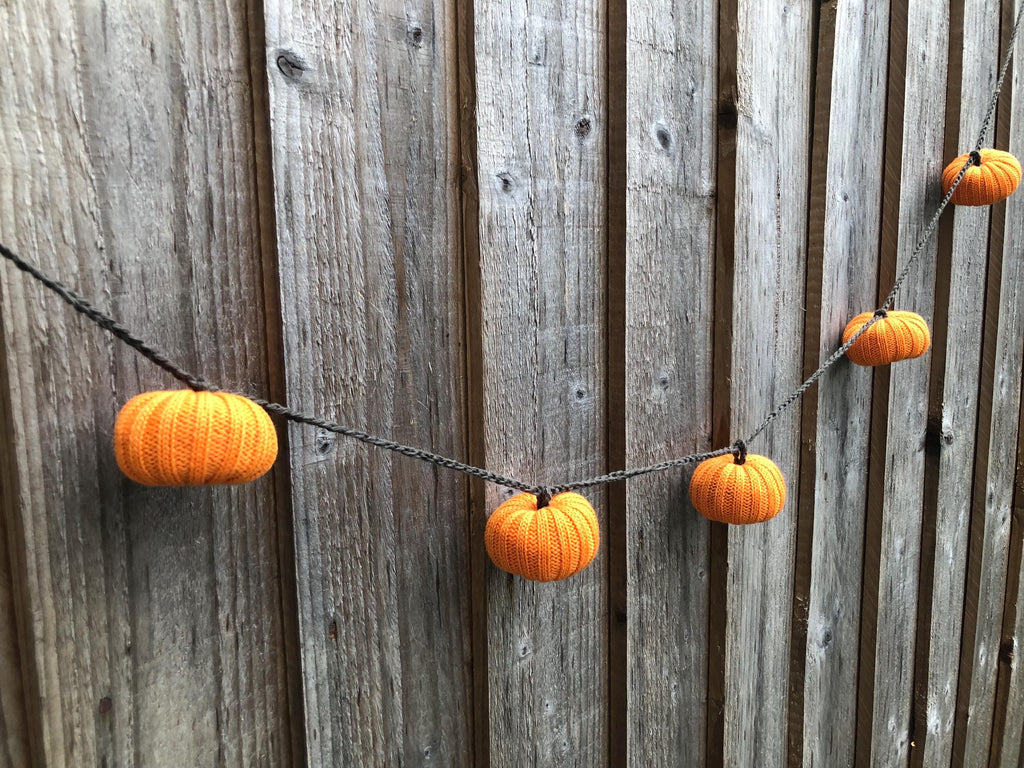 Pumpkin Garland Knitted Wall Decor