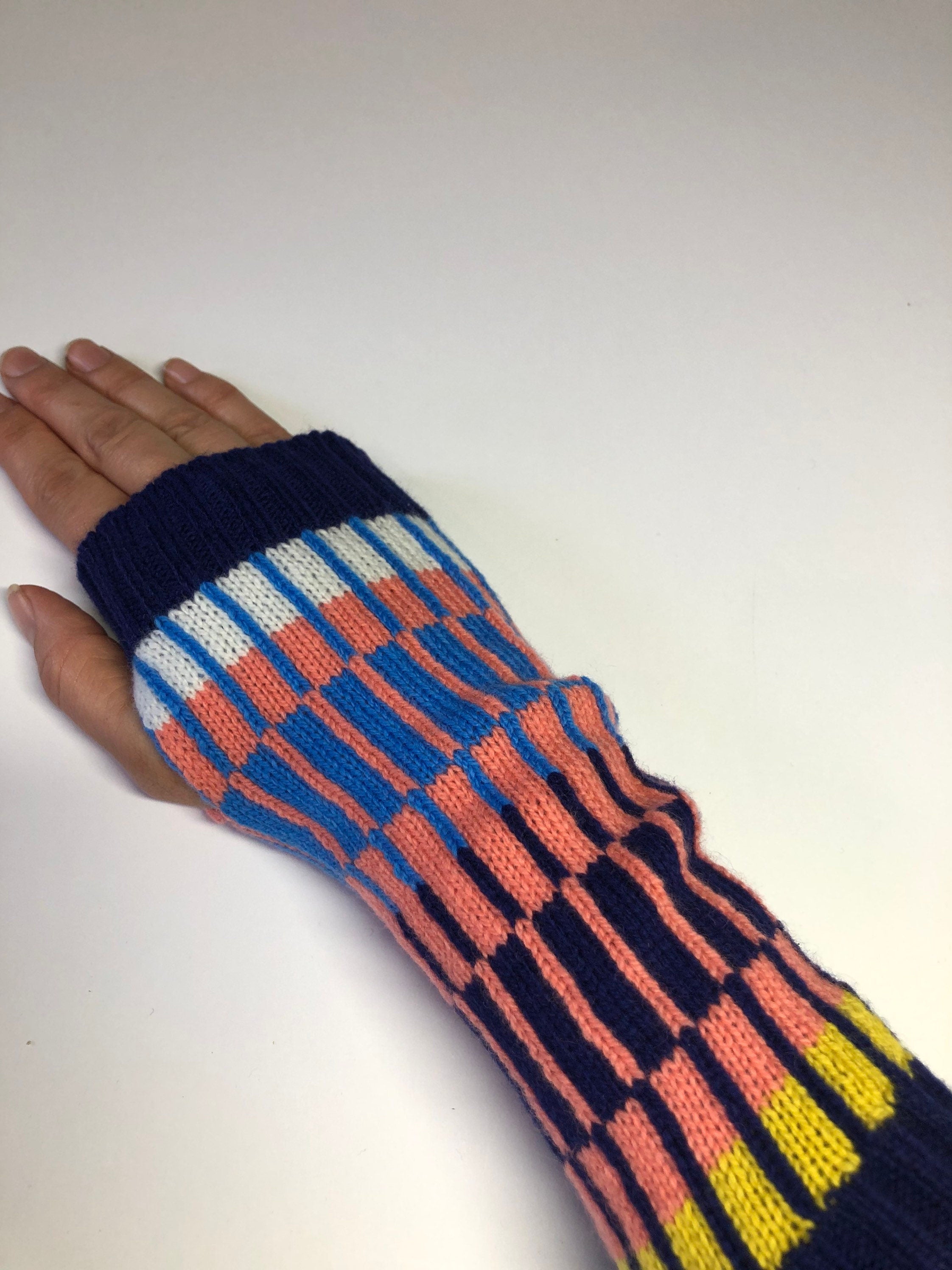 Knitted Wrist Warmers / Fingerless Gloves / Adult size