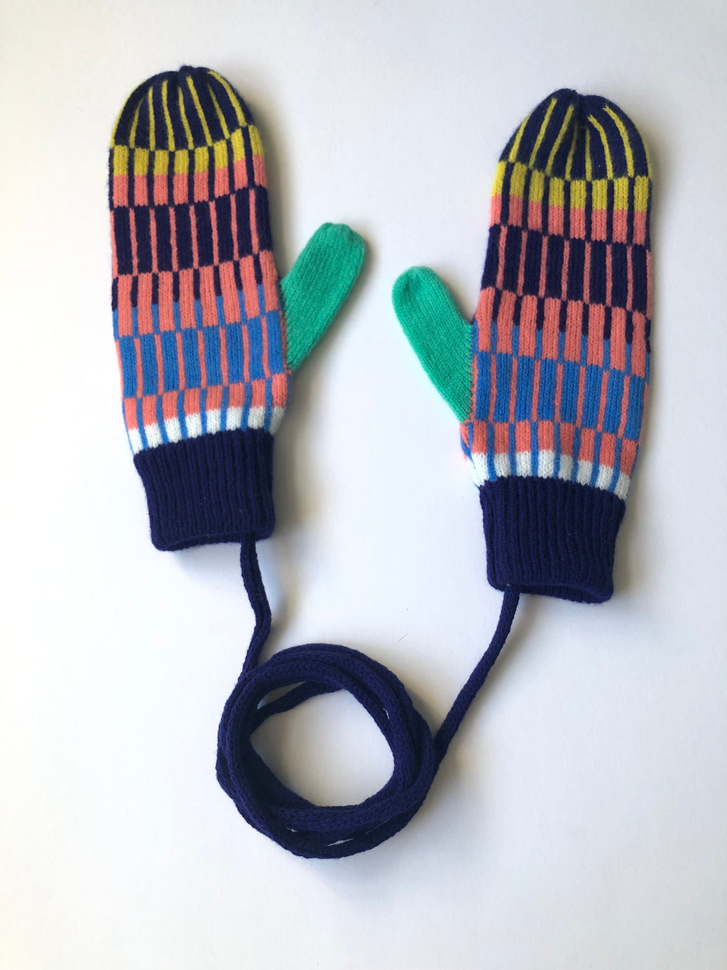 Mittens on a string for Women - Colourful Fairisle Nordic Lambswool Gloves with String or Loose.