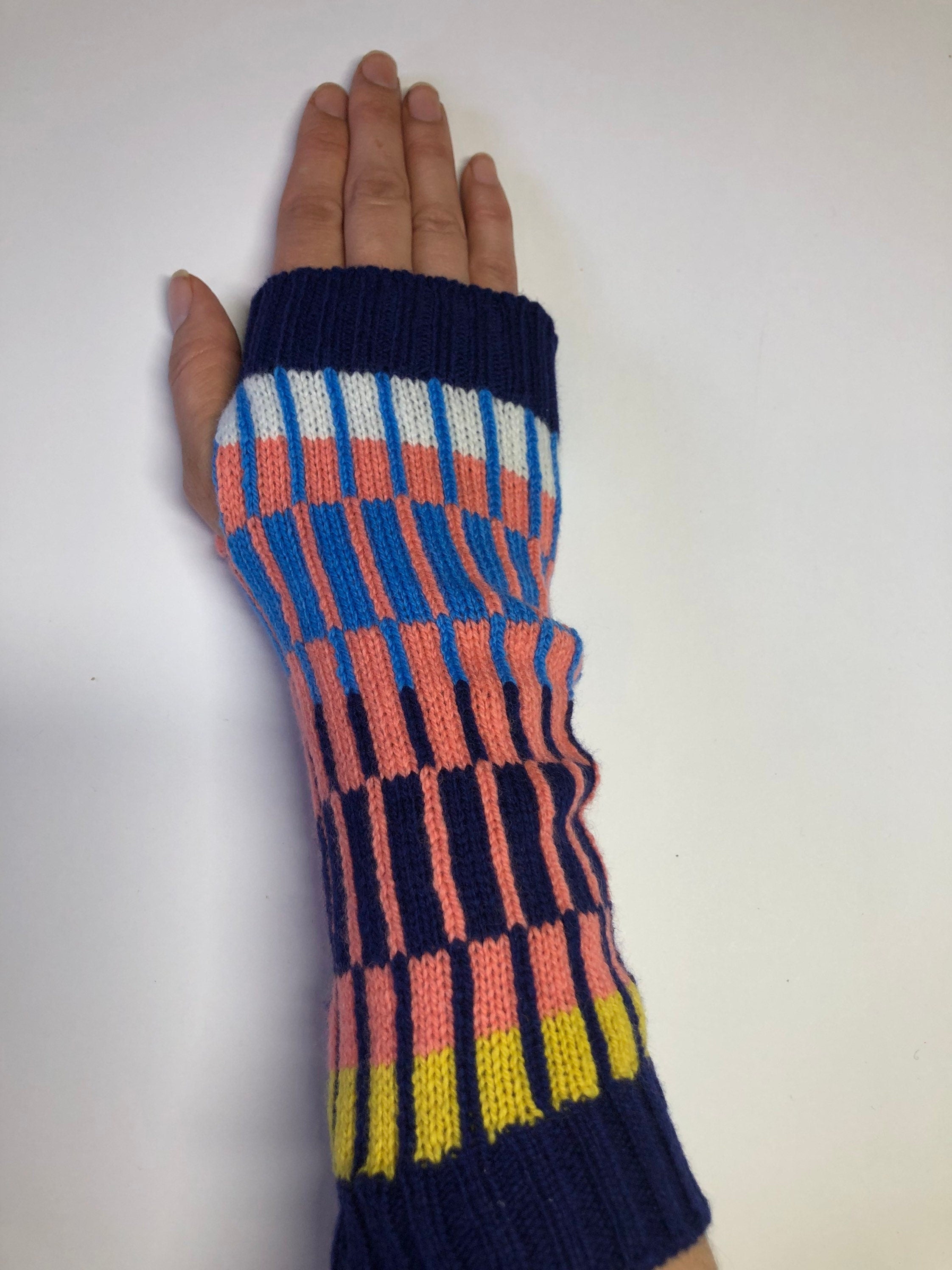 Knitted Wrist Warmers / Fingerless Gloves / Adult size
