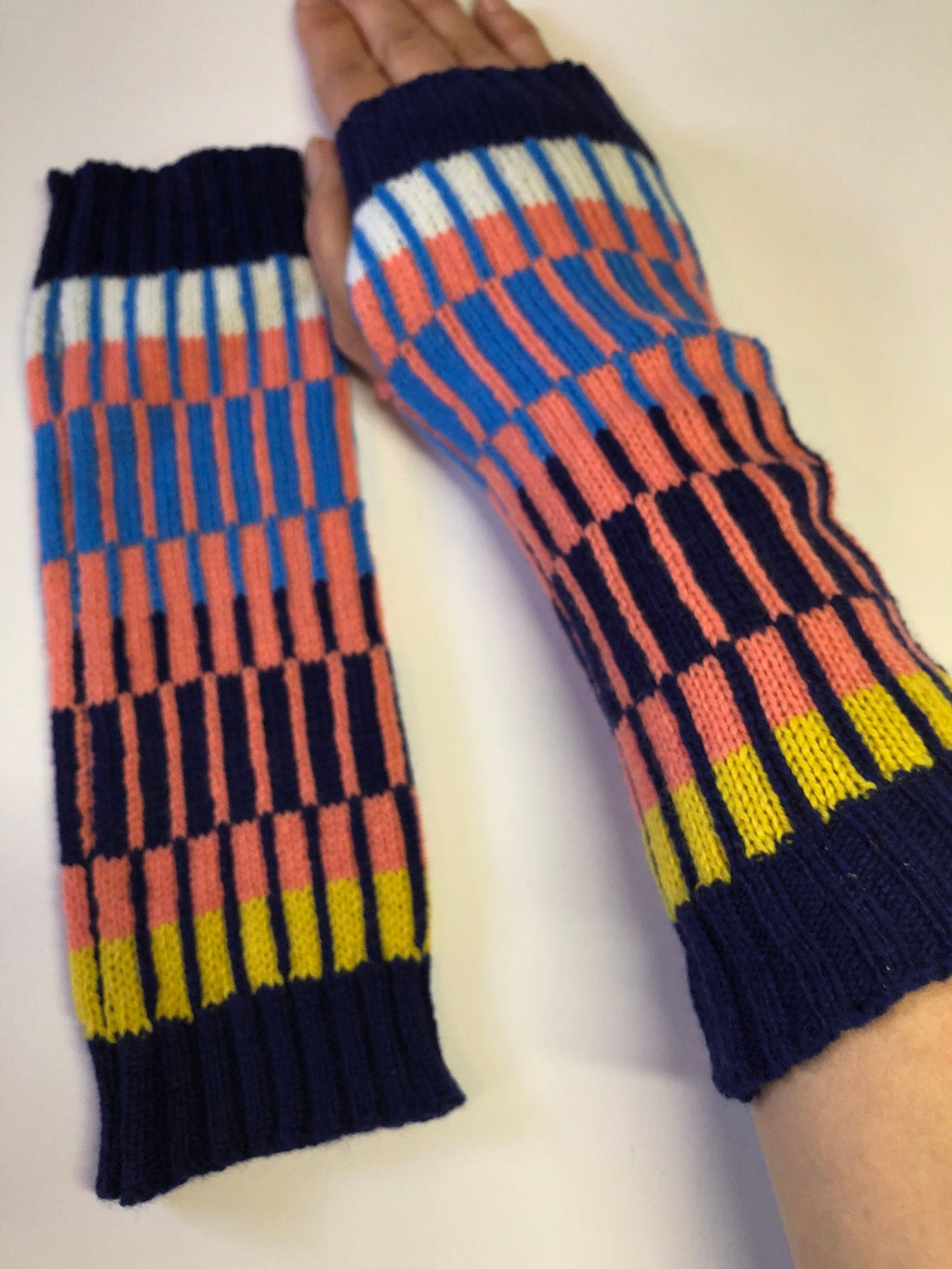 Knitted Wrist Warmers / Fingerless Gloves / Adult size