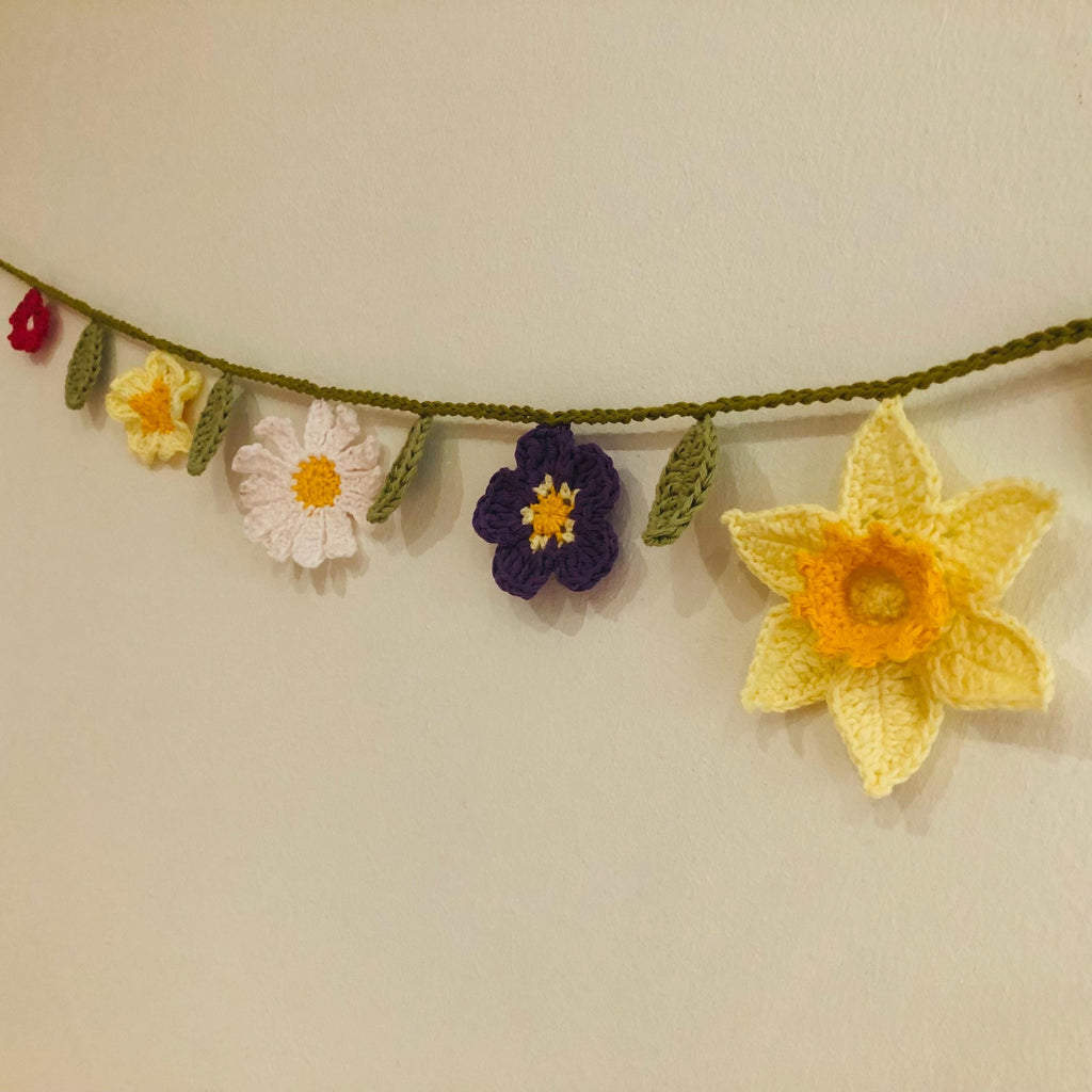 Floral Garland - Crochet Spring Flowers Wall Decor