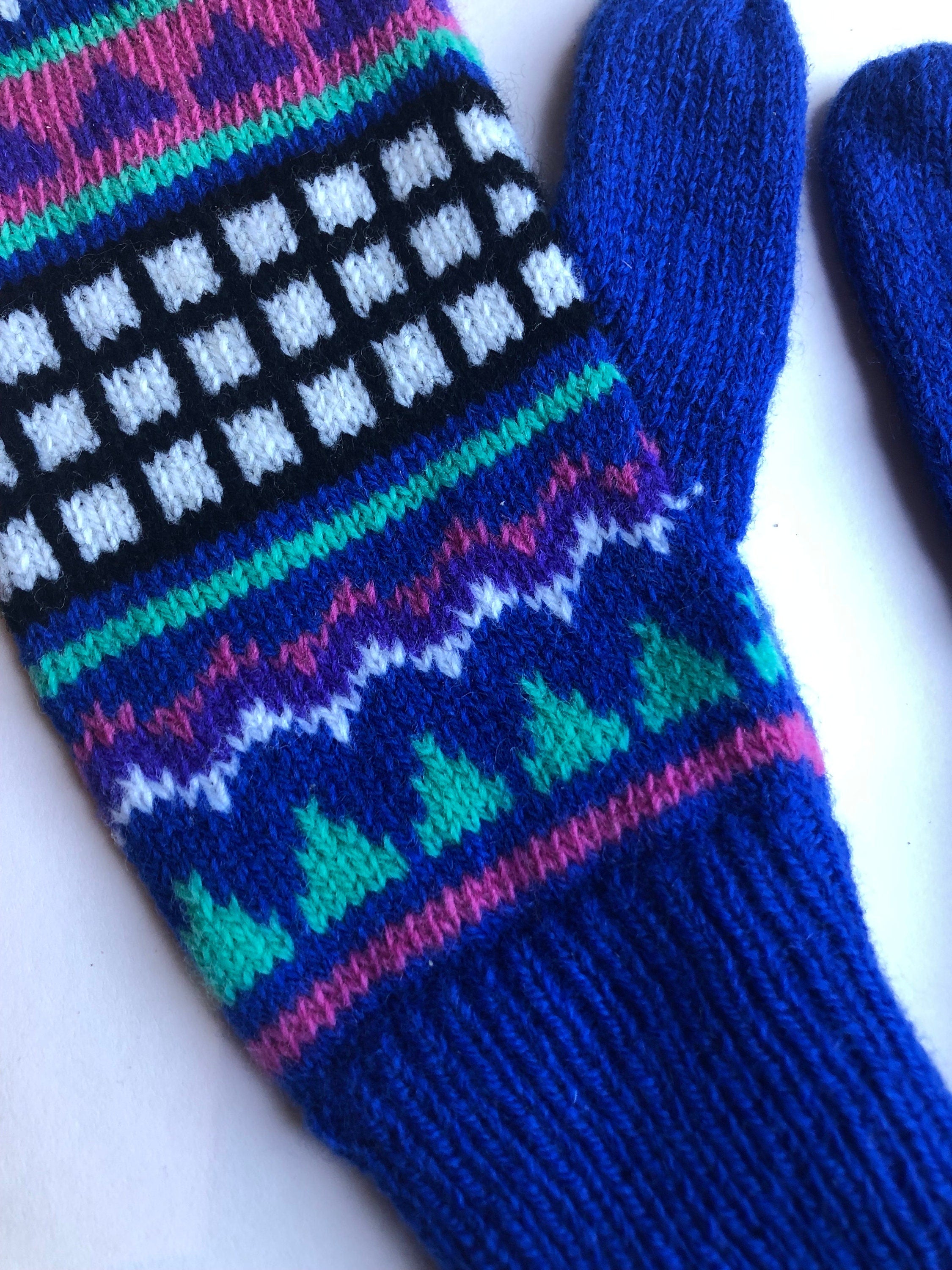 Retro Geometric Lambswool Mittens