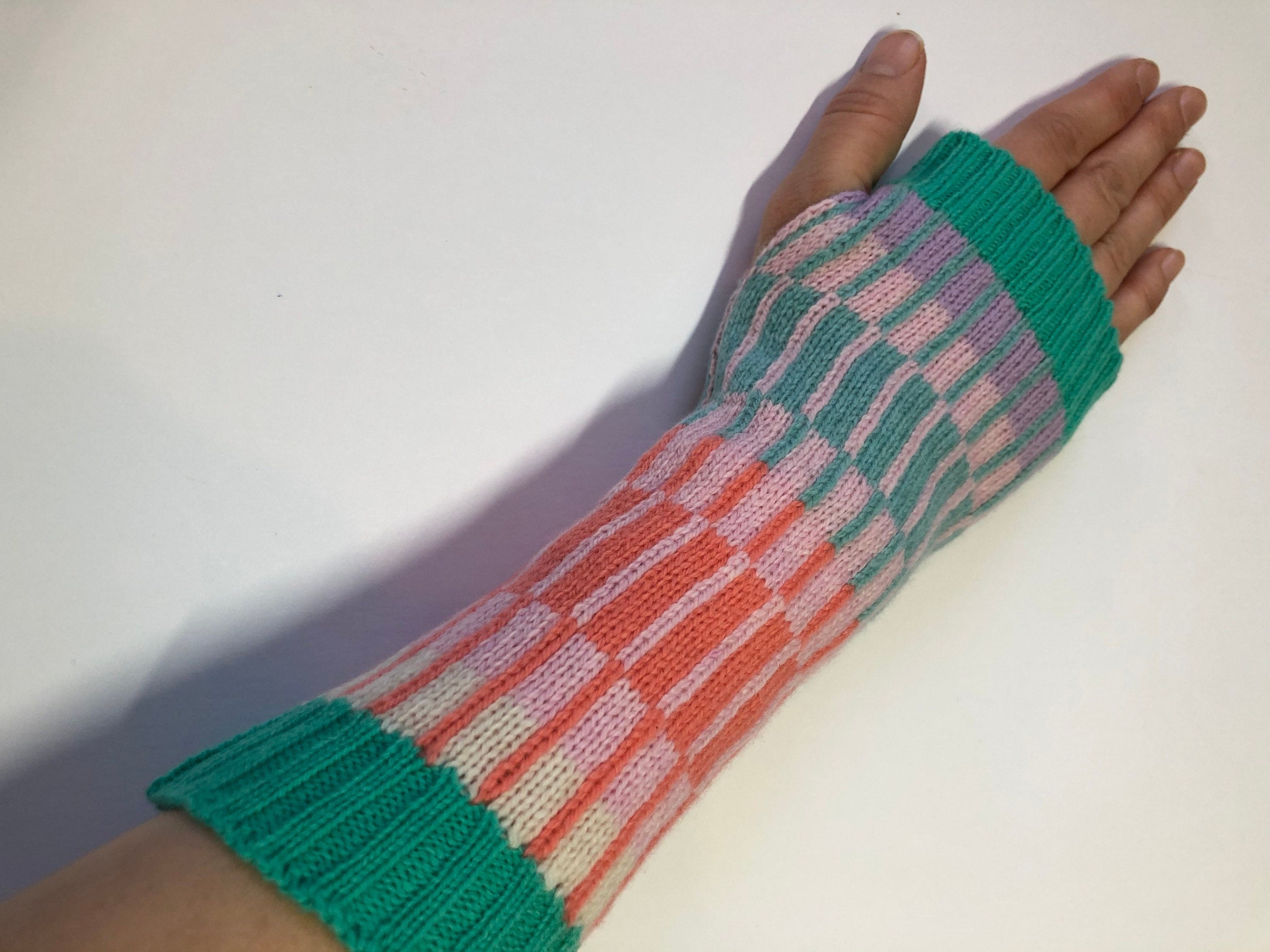 Knitted Wrist Warmers / Fingerless Gloves / Fairisle Lambswool Mittens