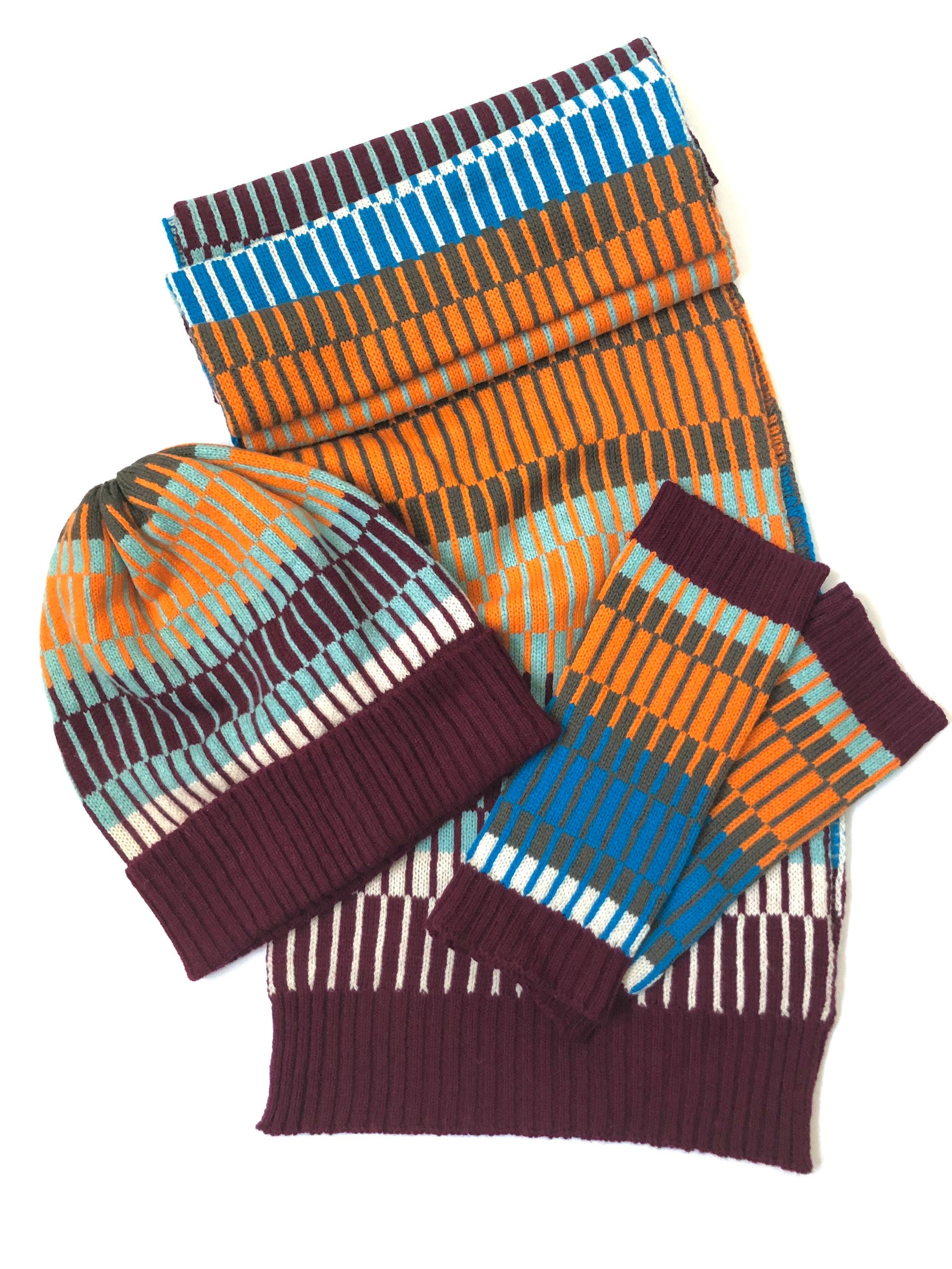 Winter Scarf with Geometric Fairisle Pattern Knitted in Lambswool for Men/Women