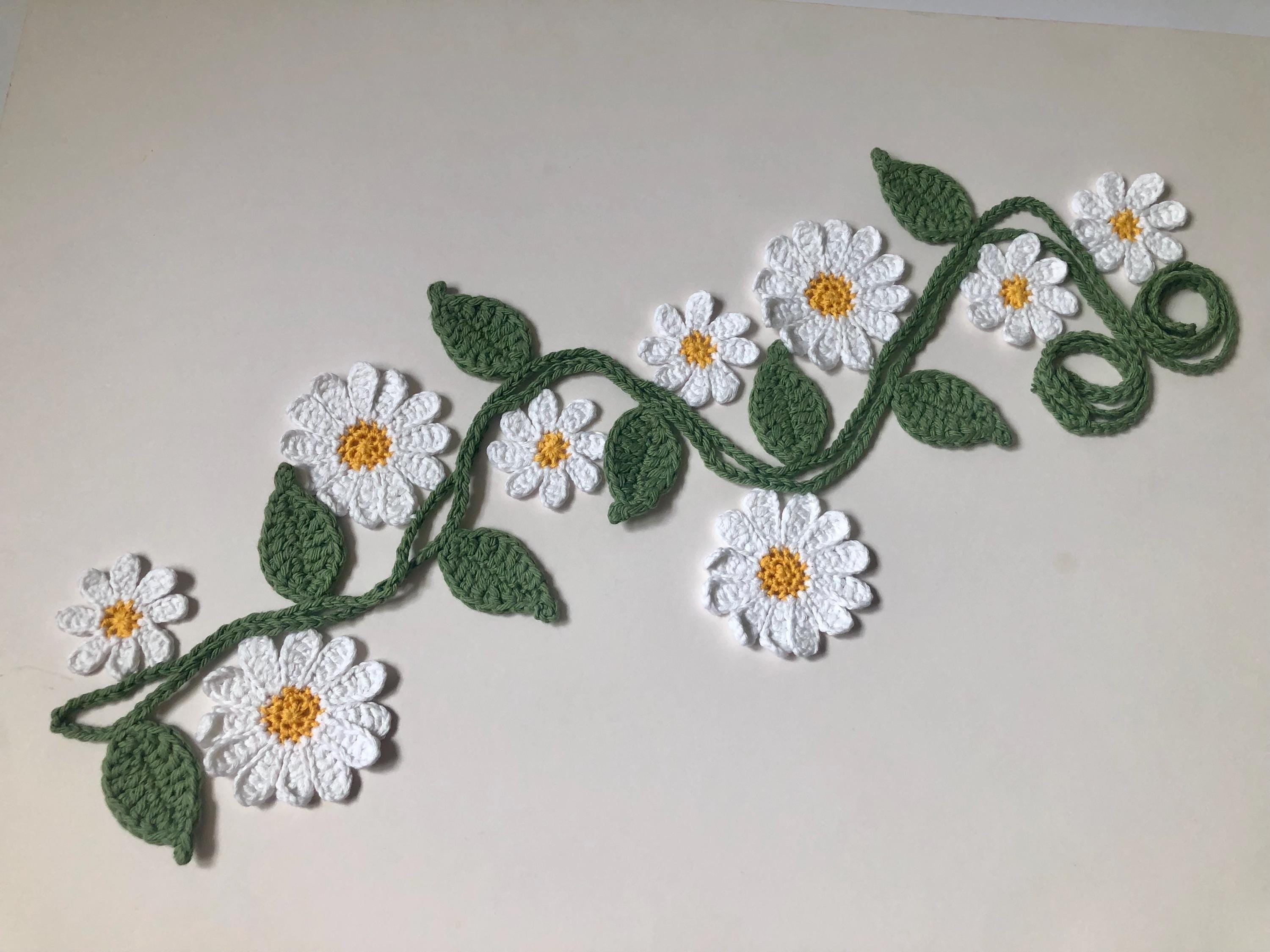Daisy Chain Garland - Crochet Wall / Nursery / Garden / Party Decor
