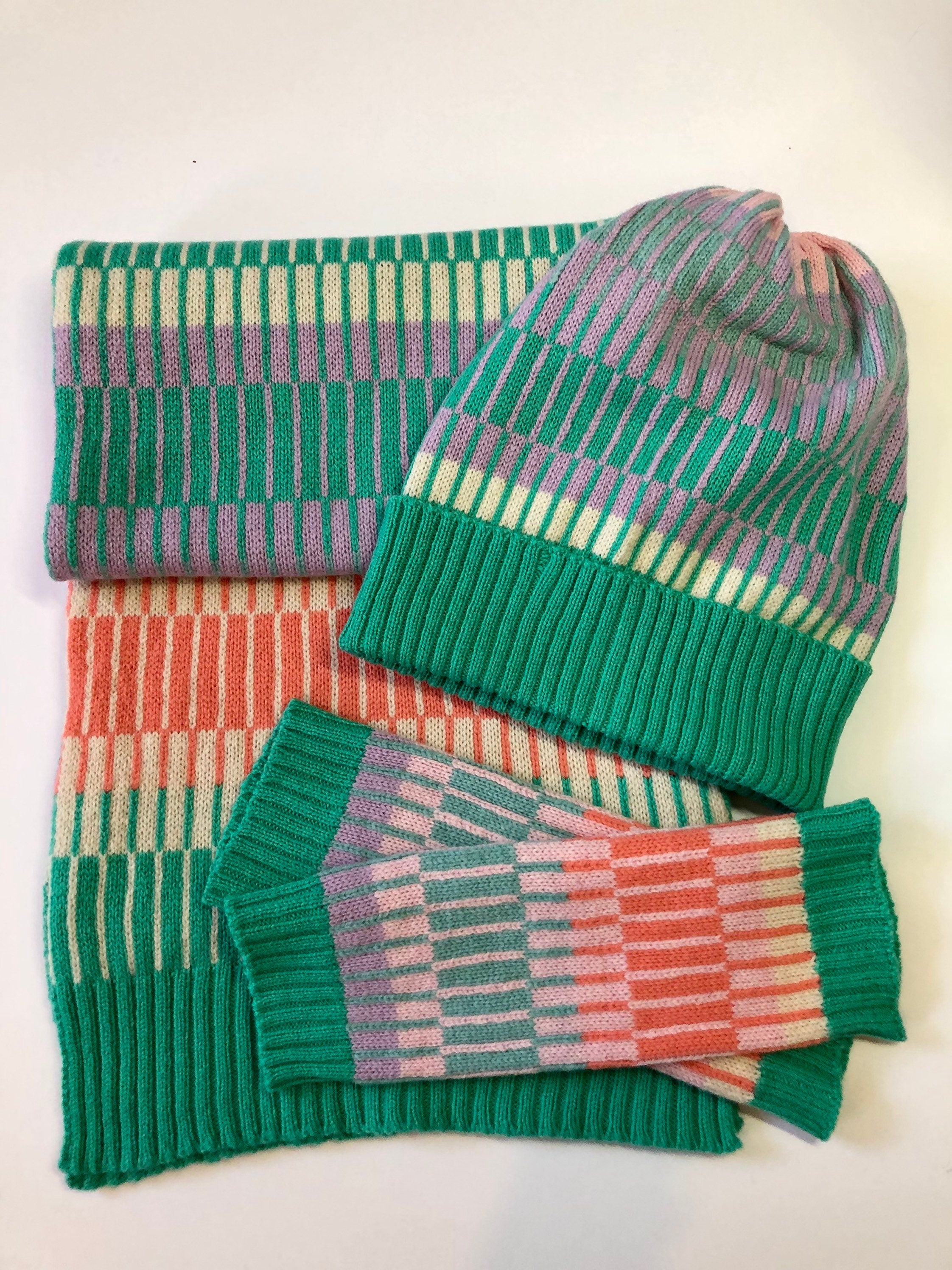 Knitted Wrist Warmers / Fingerless Gloves / Fairisle Lambswool Mittens