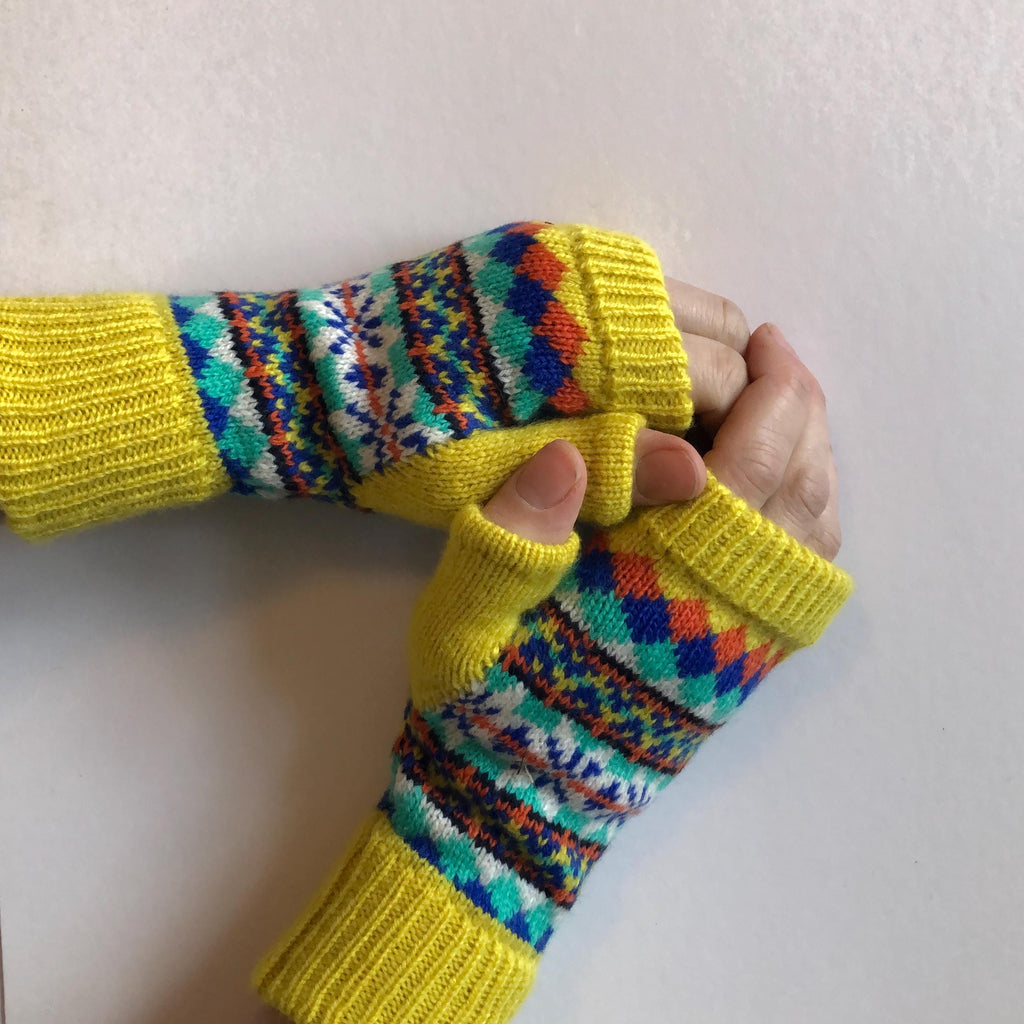 Ladies Fingerless Gloves knitted in soft Lambswool