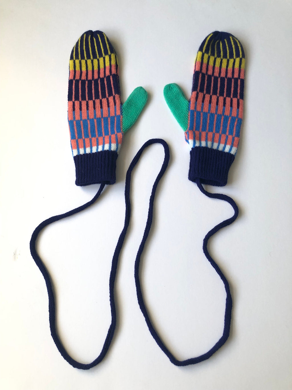 Mittens on a string for Women - Colourful Fairisle Nordic Lambswool Gloves with String or Loose.