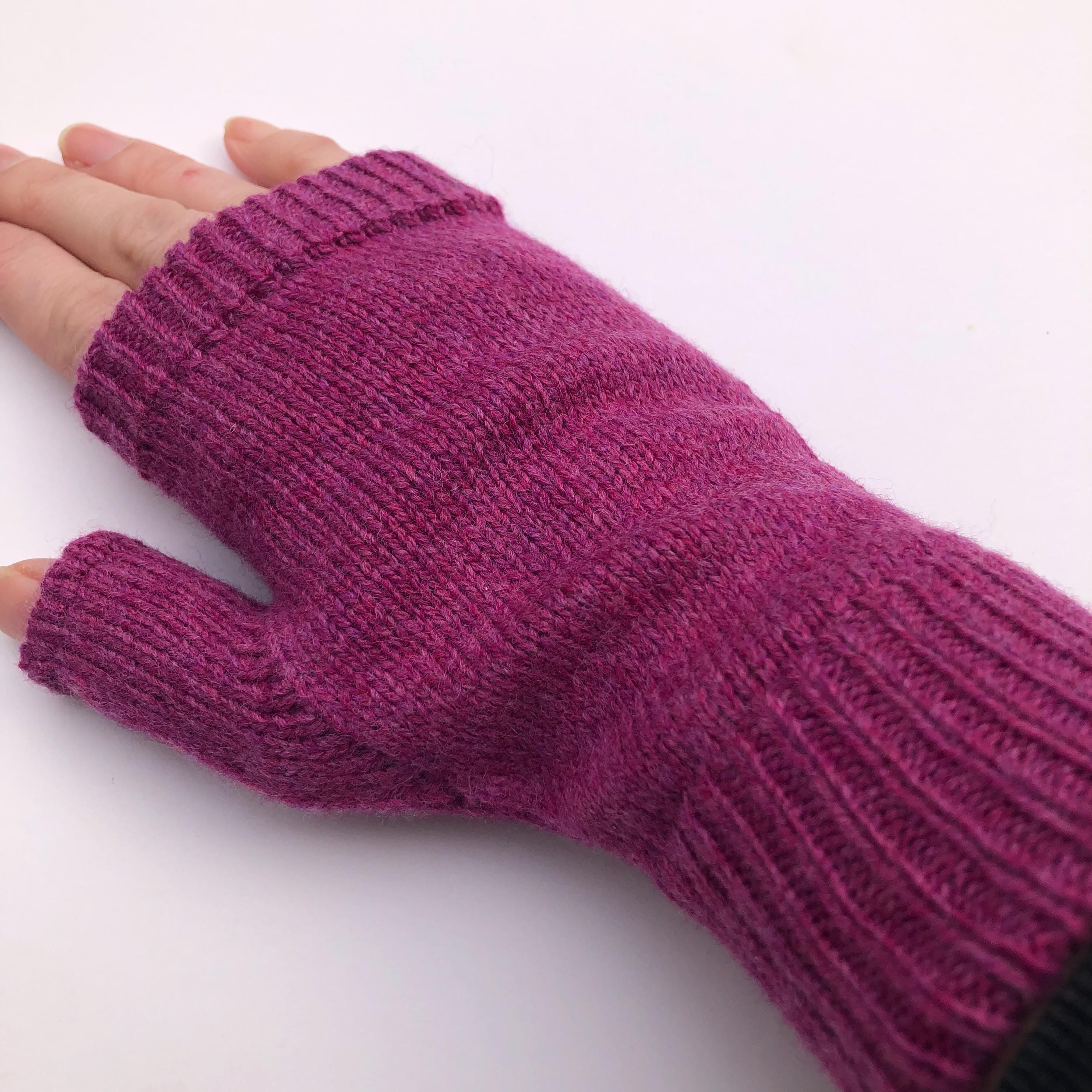 Pink Fingerless Gloves Knitted in Soft Lambswool